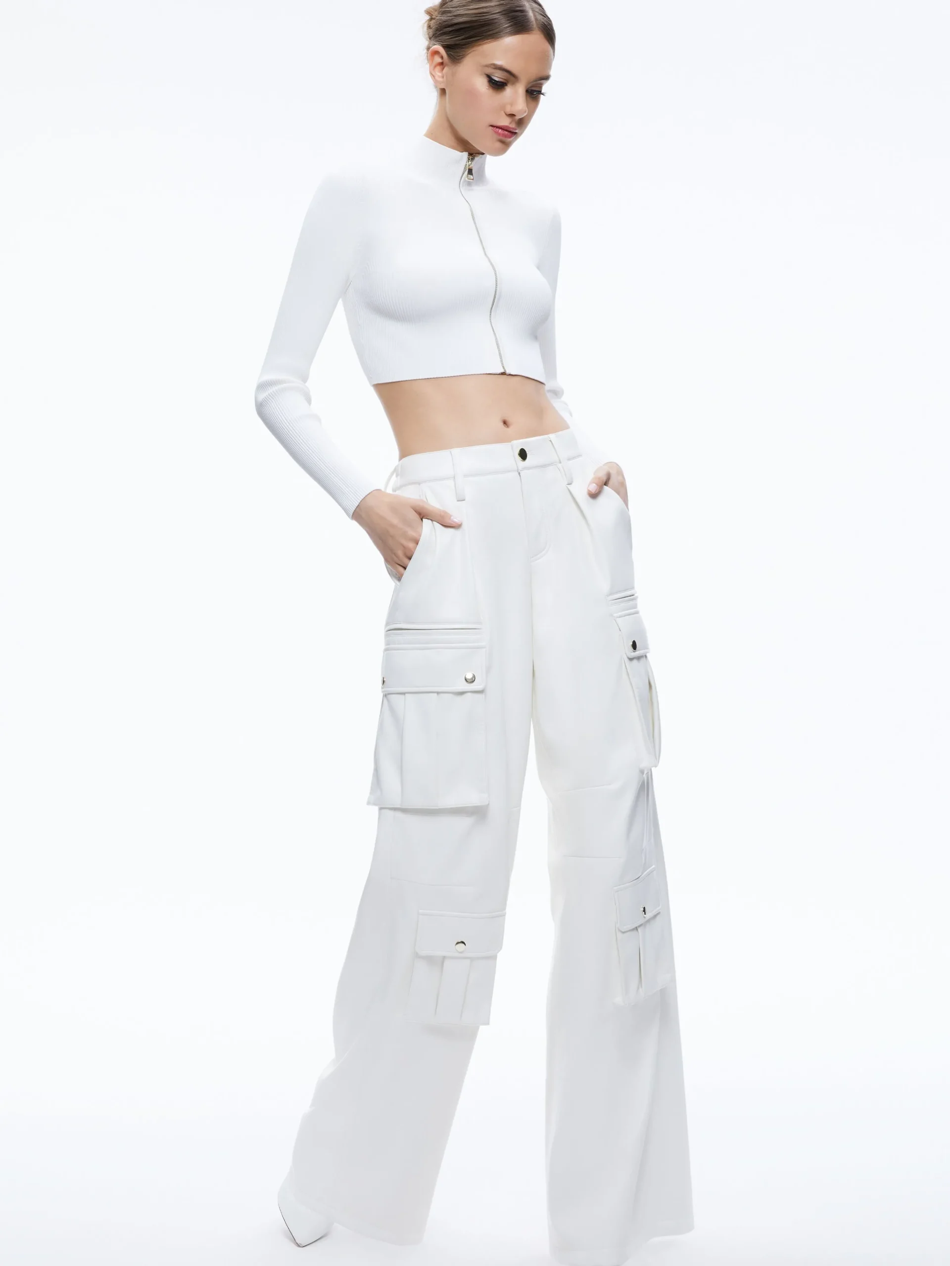Alice and Olivia ESSENTIALS|SWEATERS*DORRIS RIBBED ZIP UP CARDIGAN