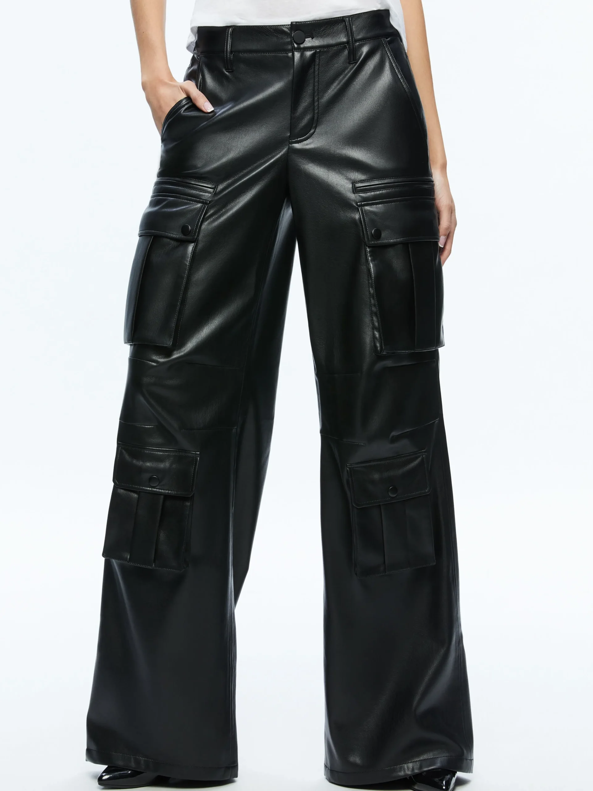 Alice and Olivia VEGAN LEATHER|ESSENTIALS*JOETTE VEGAN LEATHER CARGO PANT