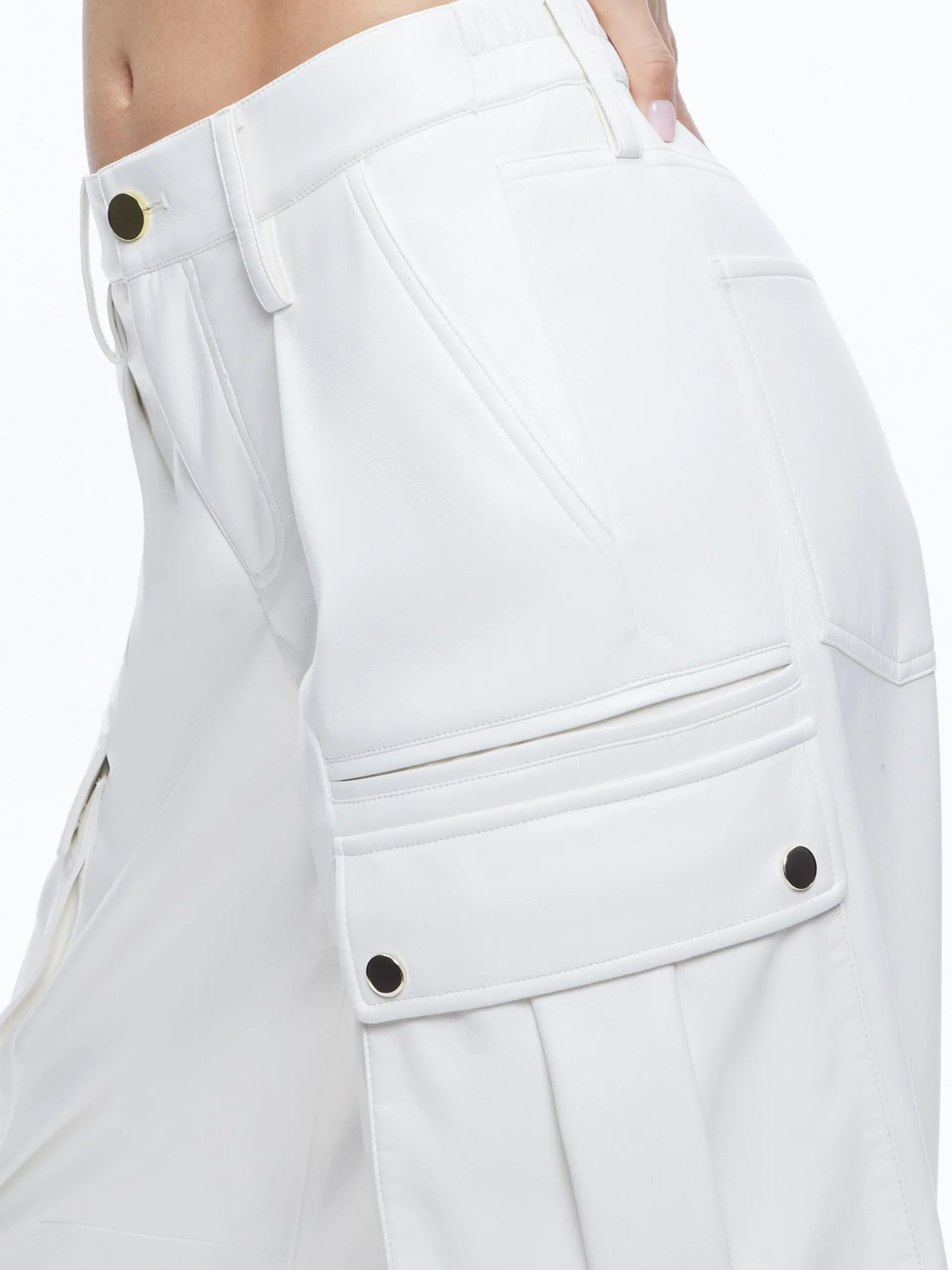 Alice and Olivia VEGAN LEATHER|ESSENTIALS*JOETTE VEGAN LEATHER CARGO PANT