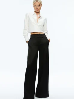 Alice and Olivia VEGAN LEATHER|ESSENTIALS*LEON CROPPED VEGAN LEATHER BUTTON DOWN