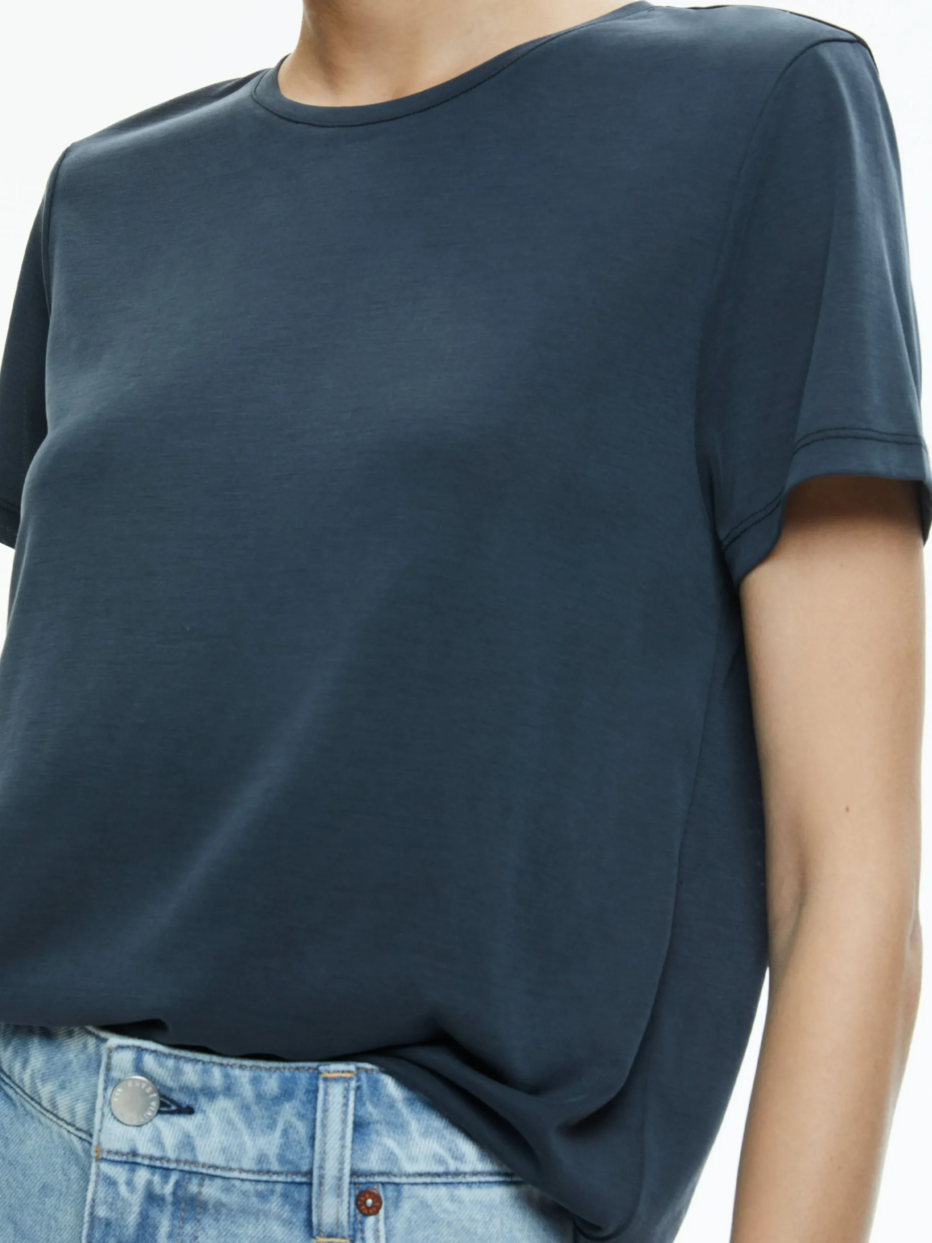 Alice and Olivia ESSENTIALS|TOPS*PERFECT TEE