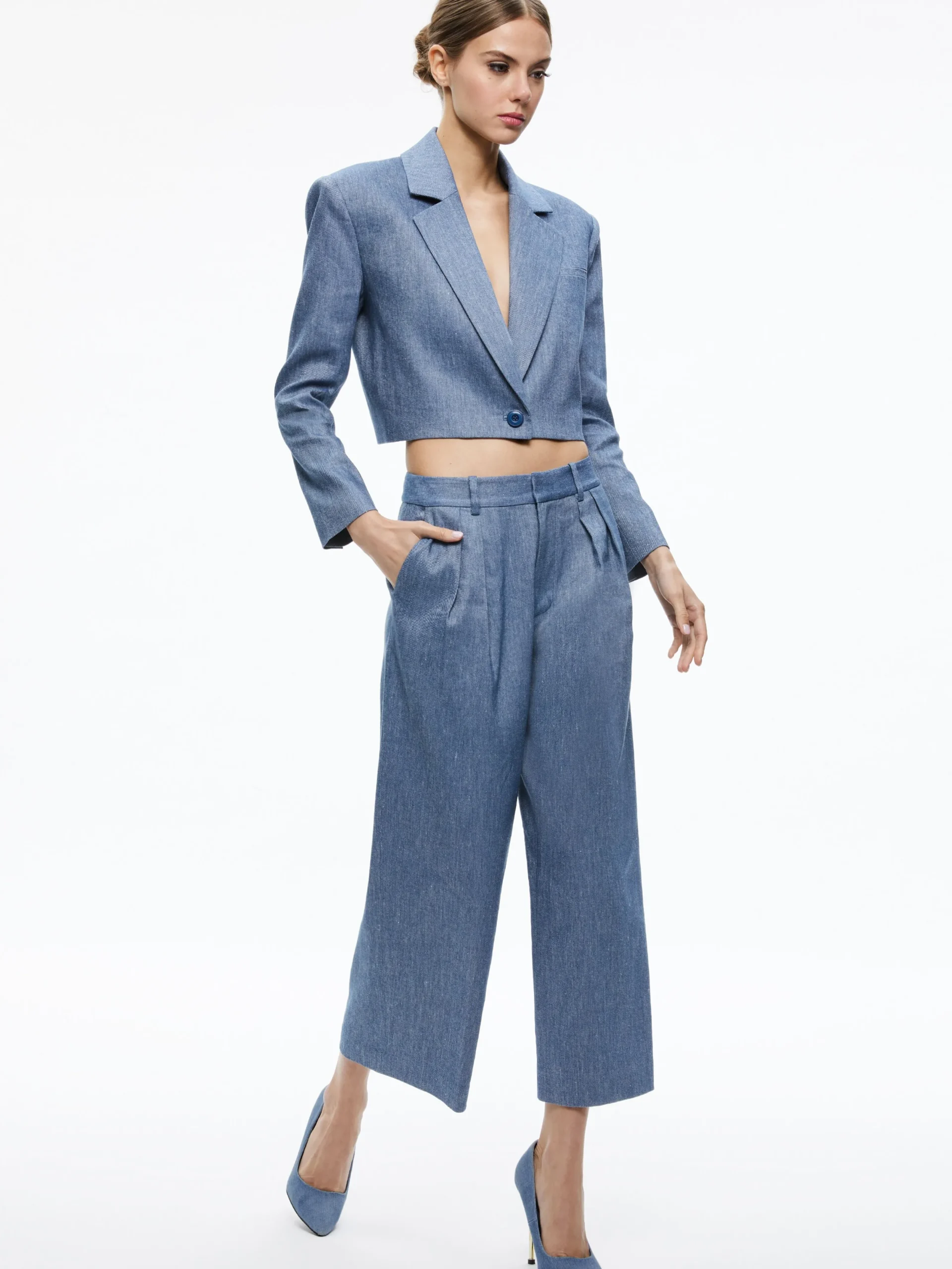Alice and Olivia JACKETS + COATS*SHAN CROPPED CHAMBRAY BLAZER