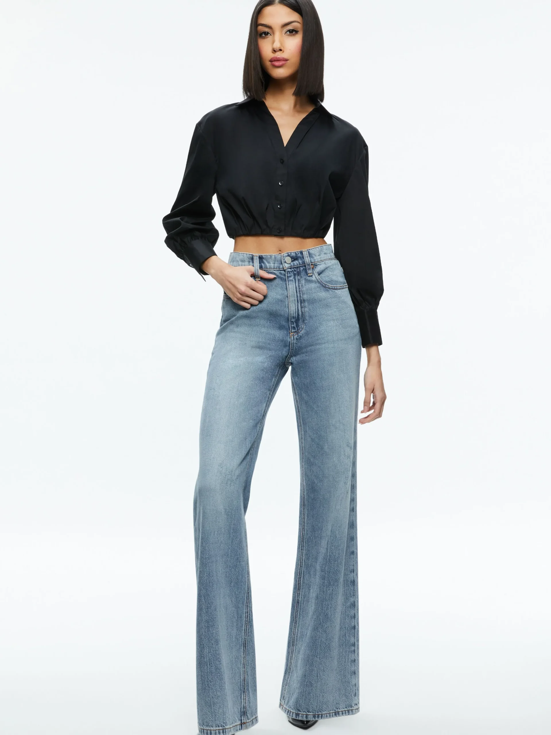 Alice and Olivia ESSENTIALS|TOPS*TRUDY CROPPED BUTTON DOWN